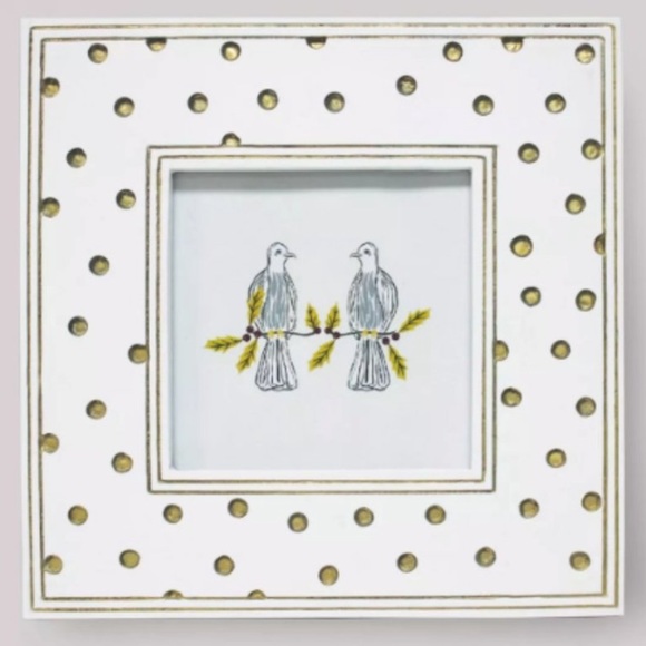 Opalhouse Other - NWT Opalhouse™ Carved Resin Polka Dot Frame White